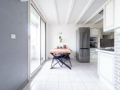 Appartement - 97 m² - 5 pièces