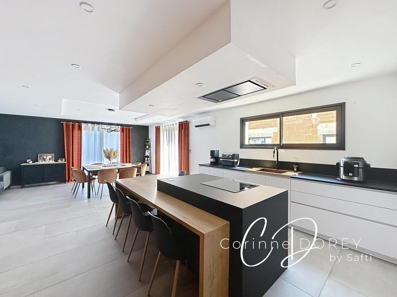 Maison - 148 m² - 5 pièces