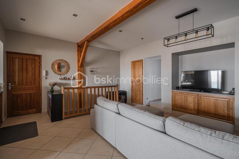 Appartement - 103 m² - 4 pièces