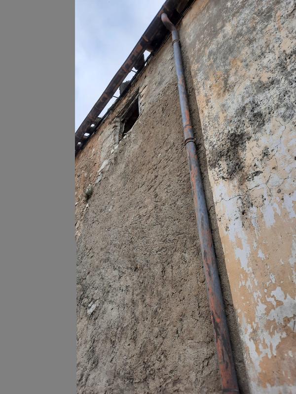 Maison - 250 m² - 6 pièces