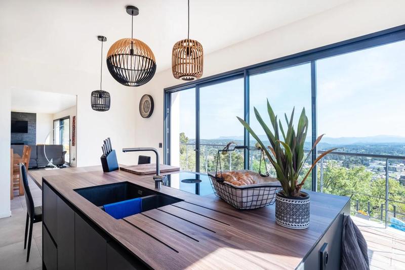 Maison - 152 m² - 5 pièces