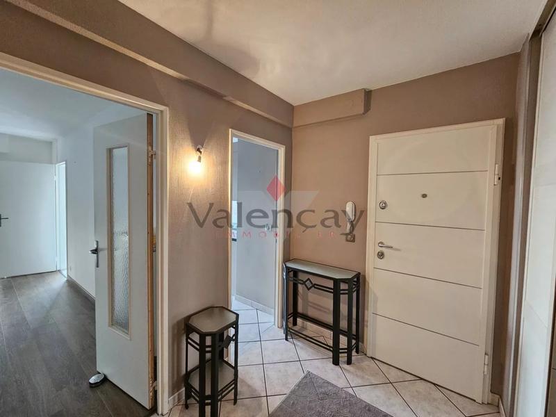 Appartement - 79 m² - 4 pièces