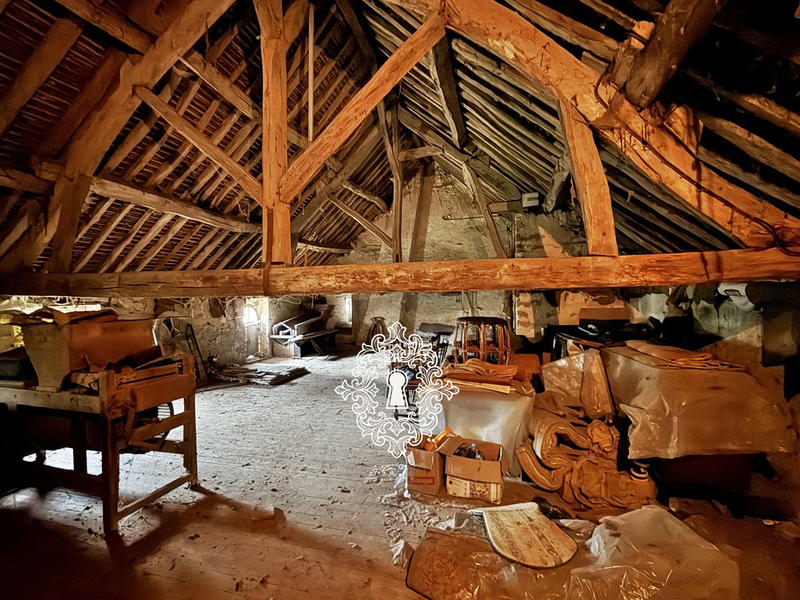 Maison - 101 m² - 5 pièces