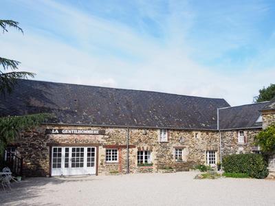 Local d'activités - 300 m² - 6 pièces