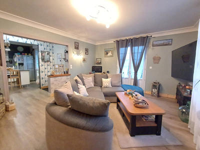 Maison - 107 m² - 6 pièces