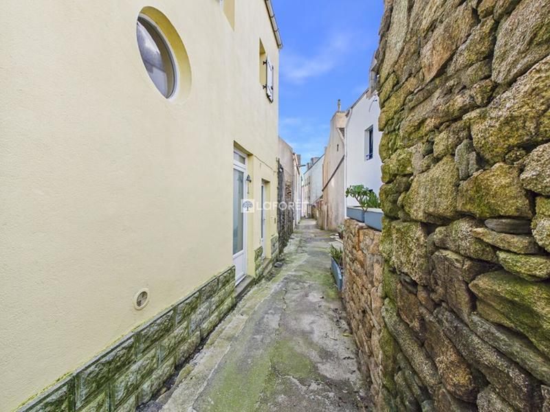 Maison - 69 m² - 6 pièces