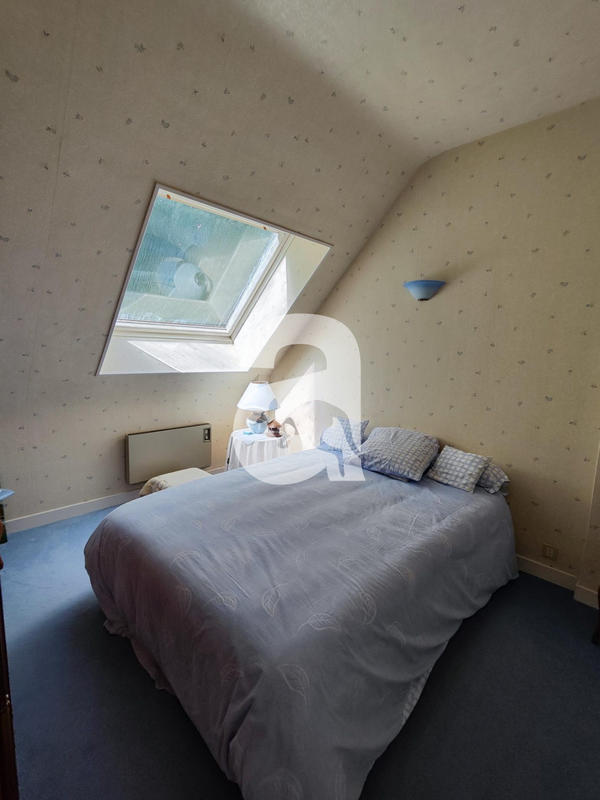 Maison traditionnelle - 147 m² - 6 pièces