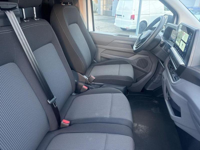 Volkswagen Transporter E Van (64kwh/210kw) L1