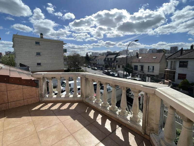 Pavillon - 143 m² - 7 pièces