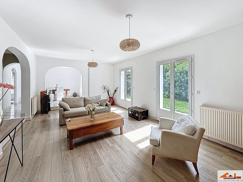 Maison - 184 m² - 7 pièces