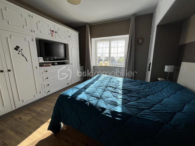 Demeure - 167 m² - 8 pièces