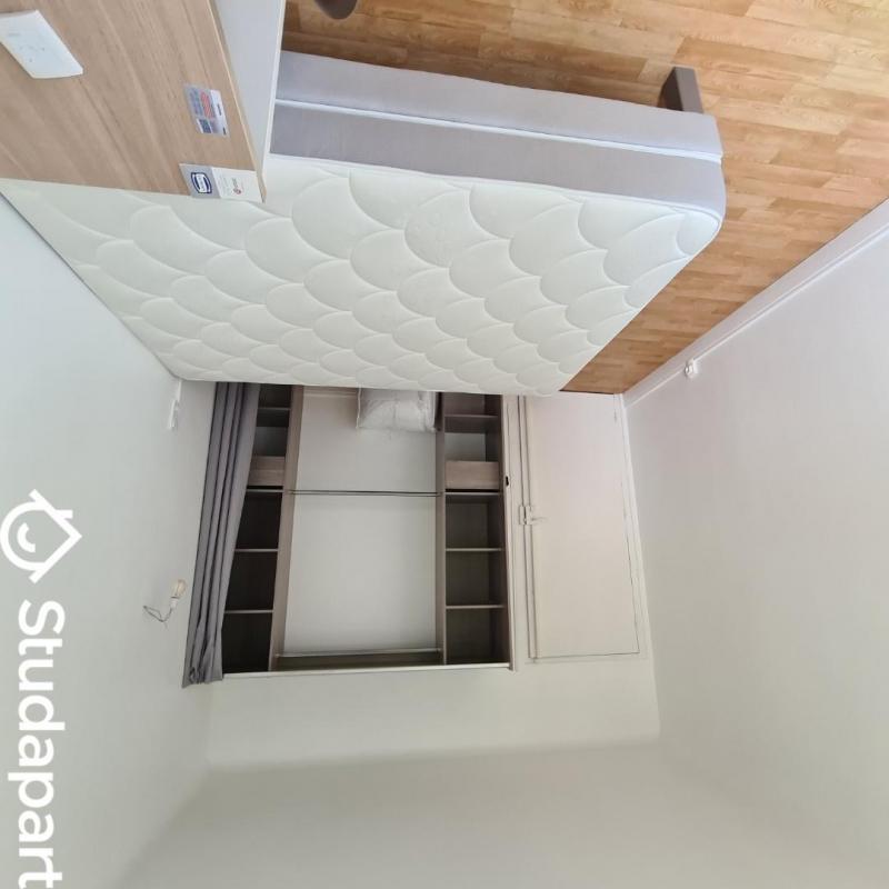 Chambre - 13 m² - 1 pièce