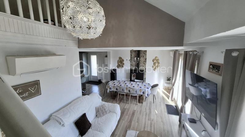 Maison - 121 m² - 7 pièces