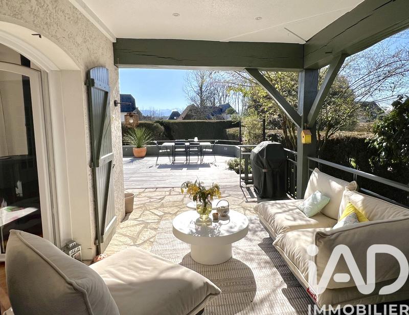 Maison - 182 m² - 6 pièces