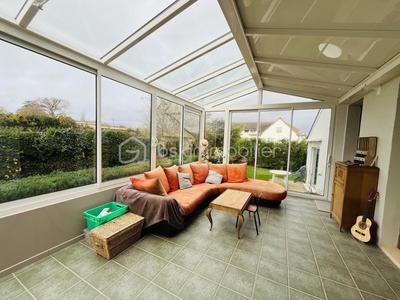 Maison - 222 m² - 8 pièces