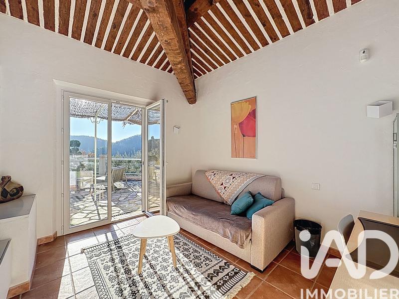 Maison - 204 m² - 7 pièces