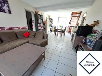 Maison - 94 m² - 6 pièces