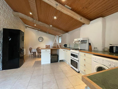 Maison - 143 m² - 4 pièces