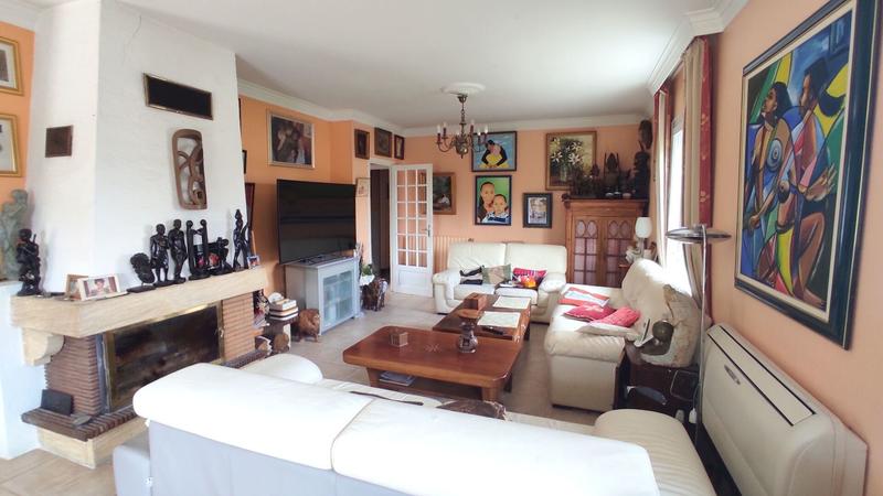 Maison - 97 m² - 4 pièces