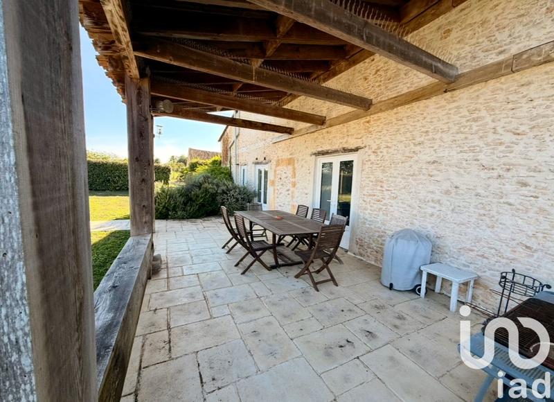 Maison - 332 m² - 11 pièces