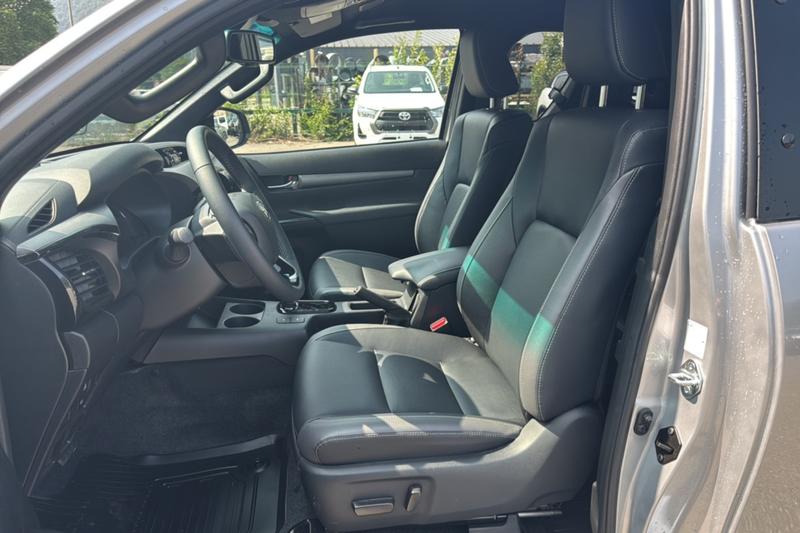 Toyota Hilux X-Tra d-4d 204 Bva Invinc