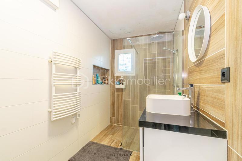 Maison - 135 m² - 6 pièces