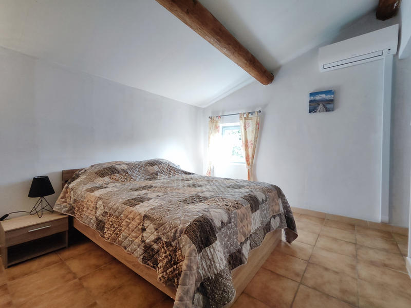 Mas - 77 m² - 5 pièces