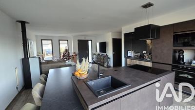 Maison - 101 m² - 5 pièces