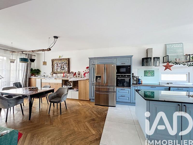 Maison - 180 m² - 7 pièces