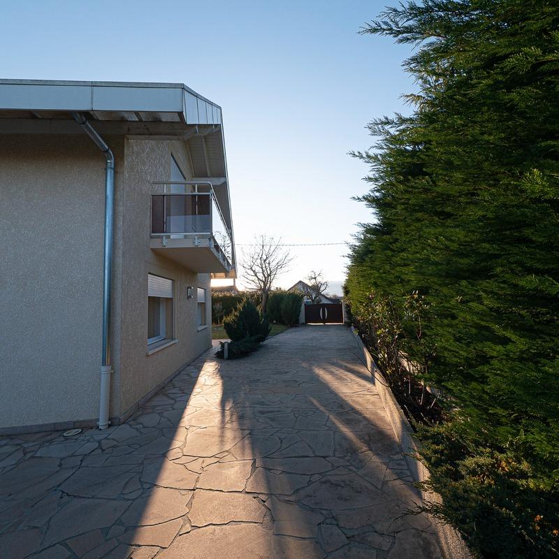 Maison - 179 m² - 8 pièces