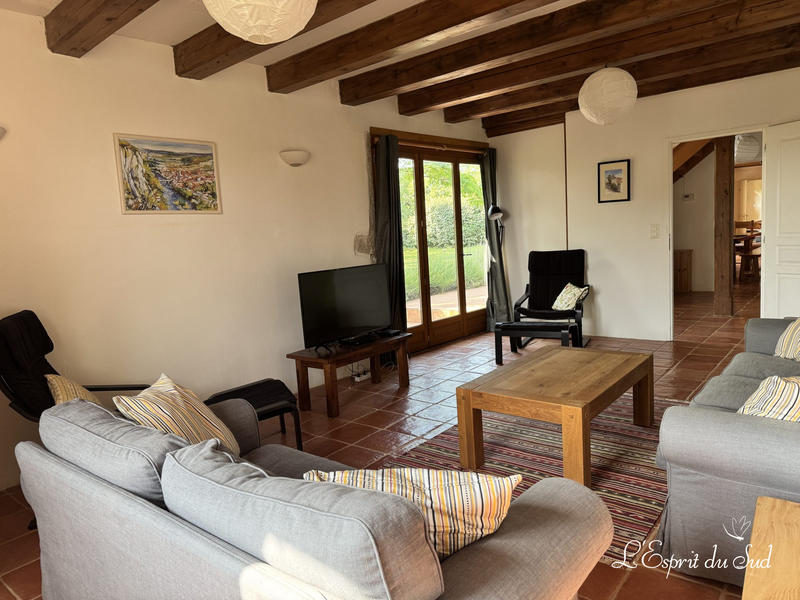 Maison traditionnelle - 1 m² - 6 pièces