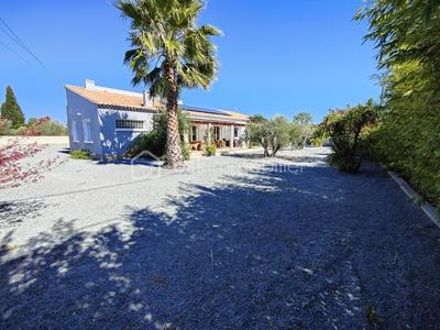 Villa - 163 m² - 5 pièces