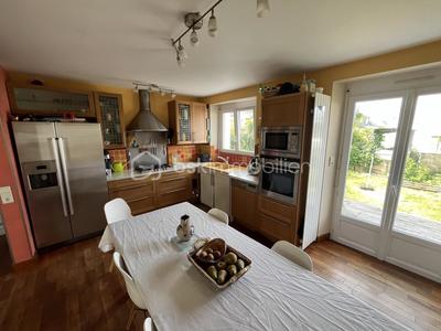 Maison - 126 m² - 6 pièces