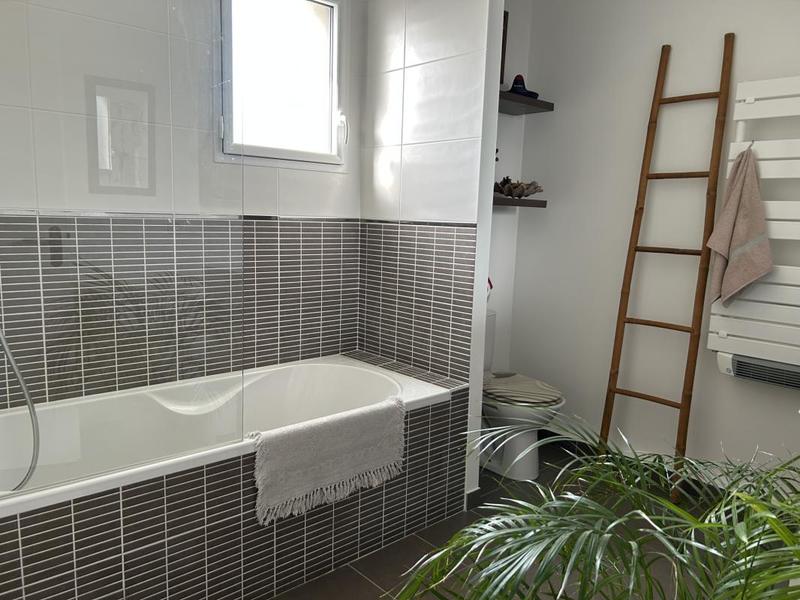 Maison - 98 m² - 5 pièces