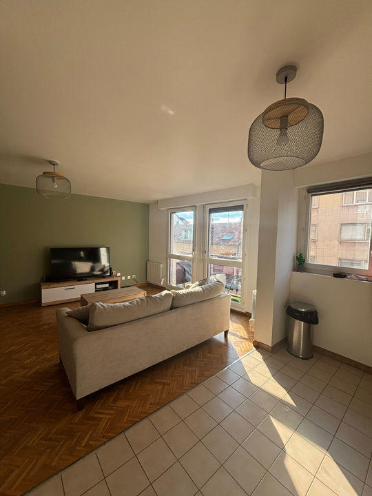 Appartement - 72 m² - 3 pièces