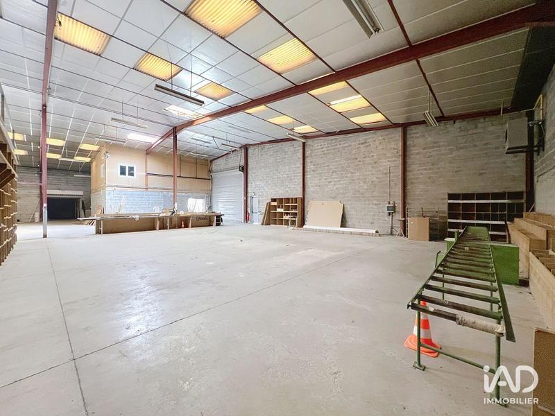 Local commercial - 1 345 m²