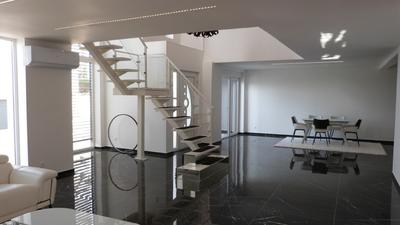 Villa - 180 m² - 6 pièces