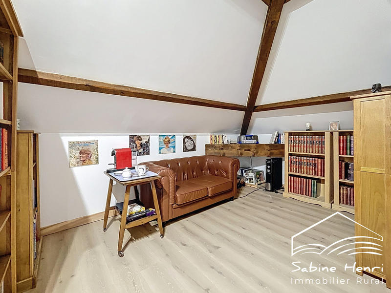 Villa - 185 m² - 9 pièces