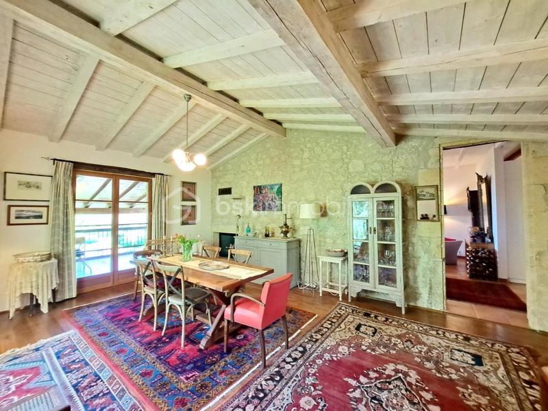 Demeure - 283 m² - 10 pièces