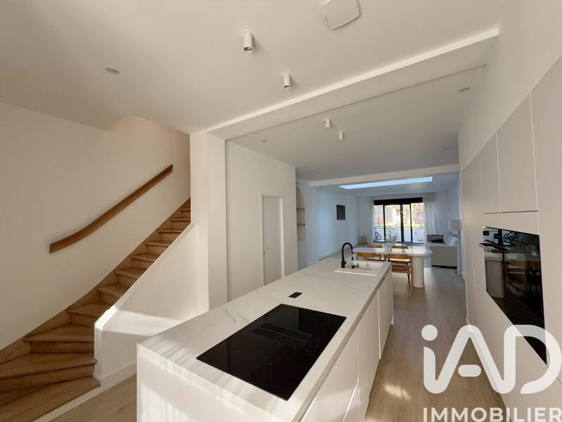 Maison - 127 m² - 5 pièces