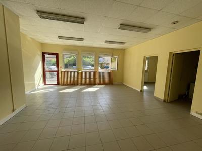 Local d'activité / Entrepôt - 64 m²