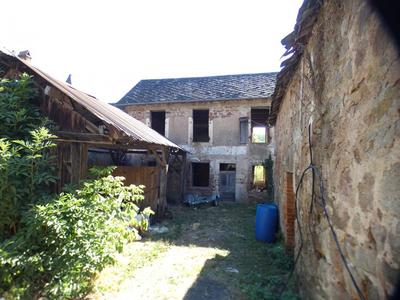 Maison - 250 m² - 4 pièces