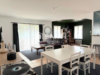 Maison - 95 m² - 4 pièces