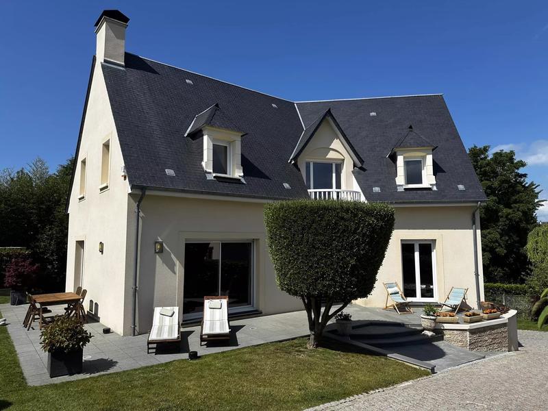 Maison - 200 m² - 6 pièces