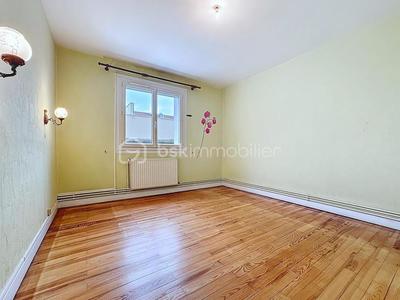 Appartement - 82 m² - 4 pièces