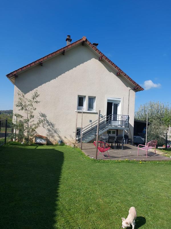 Maison - 99 m² - 6 pièces