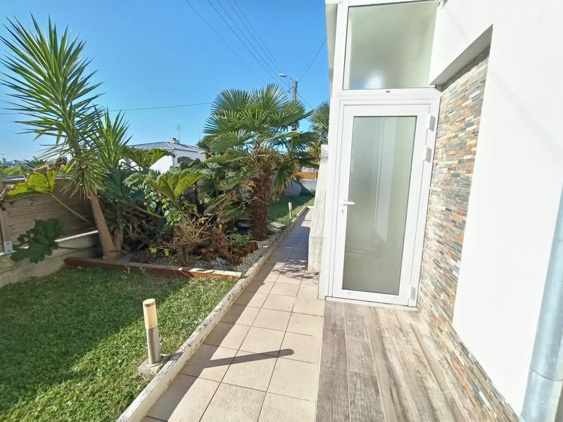 Maison traditionnelle - 82 m² - 4 pièces