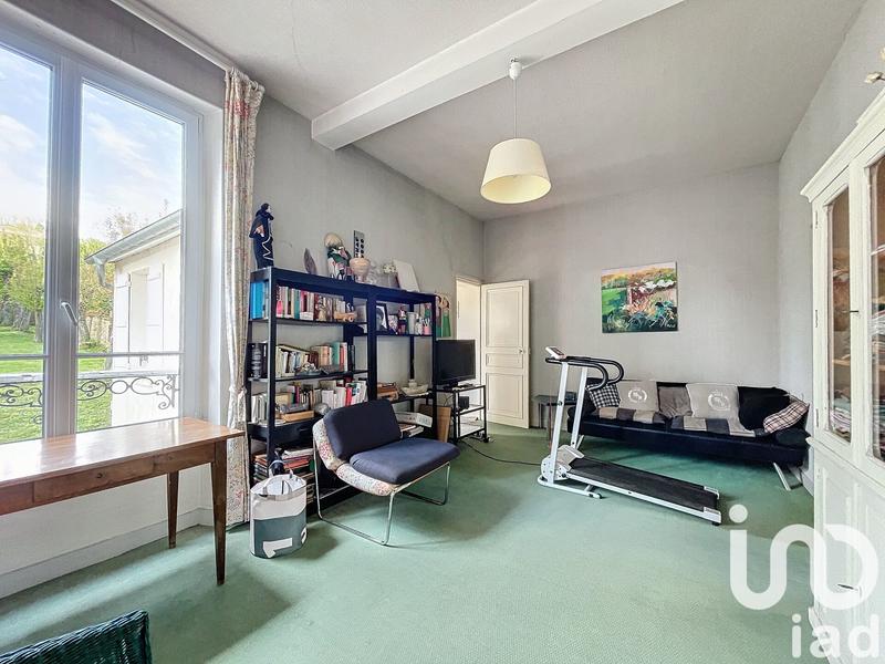 Maison - 325 m² - 12 pièces