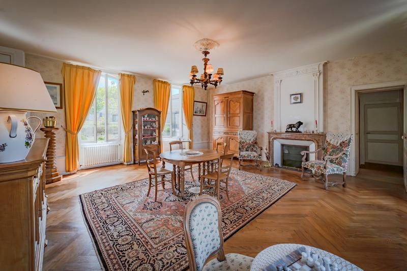 Propriété - 600 m² - 18 pièces