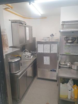 Local commercial - 70 m² - 2 pièces